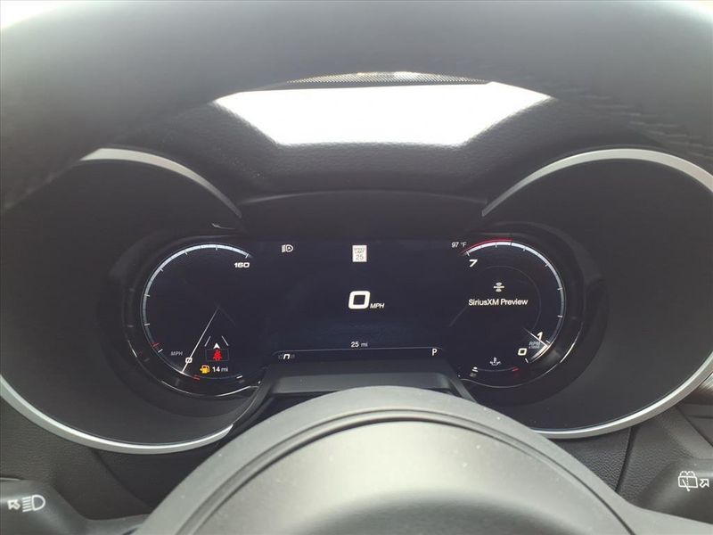 New 2025 Alfa Romeo Stelvio AwdImage 25