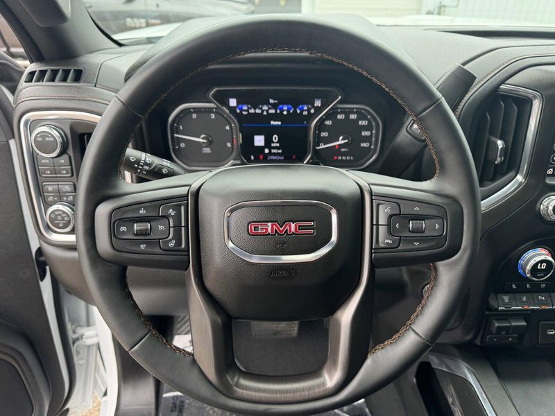 2023 GMC Sierra 2500HD AT4Image 22