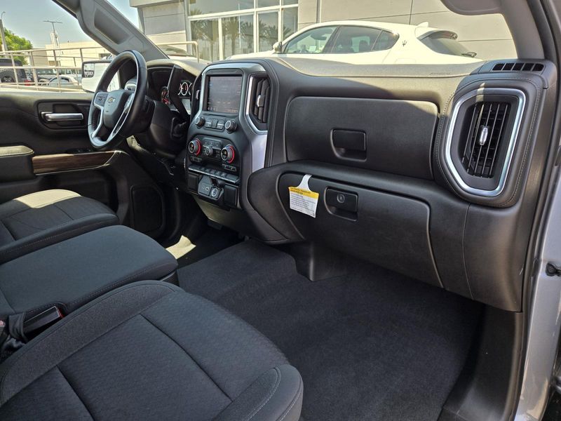 Used 2022 Chevrolet Silverado 1500 LTD 2WD Crew Cab 147 LT