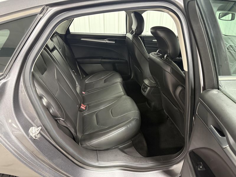 Used 2014 Ford Fusion TitaniumImage 9