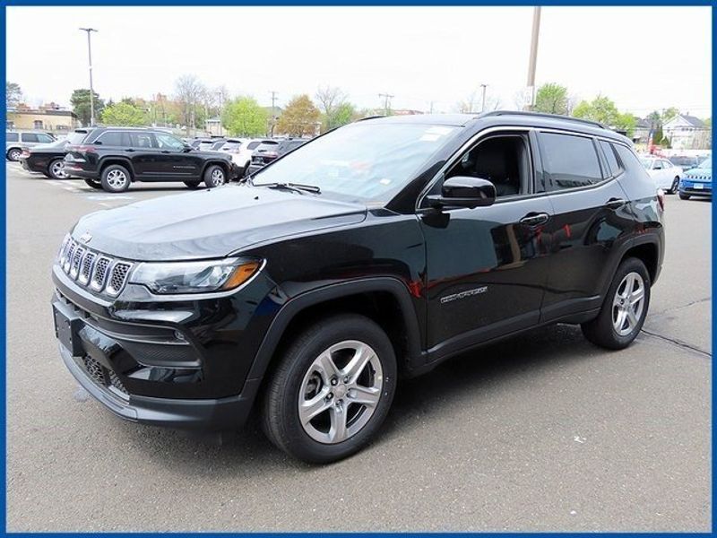 2023 Jeep Compass LatitudeImage 1