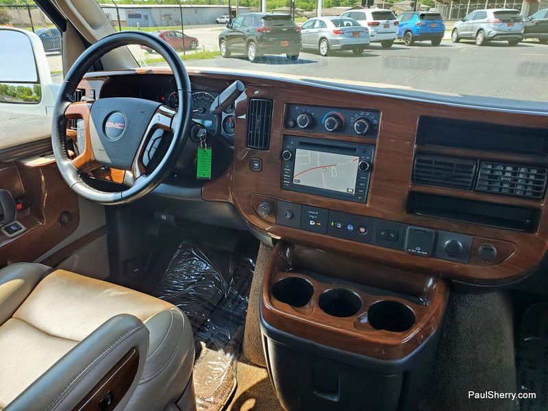 2020 GMC Savana Cargo Image 39