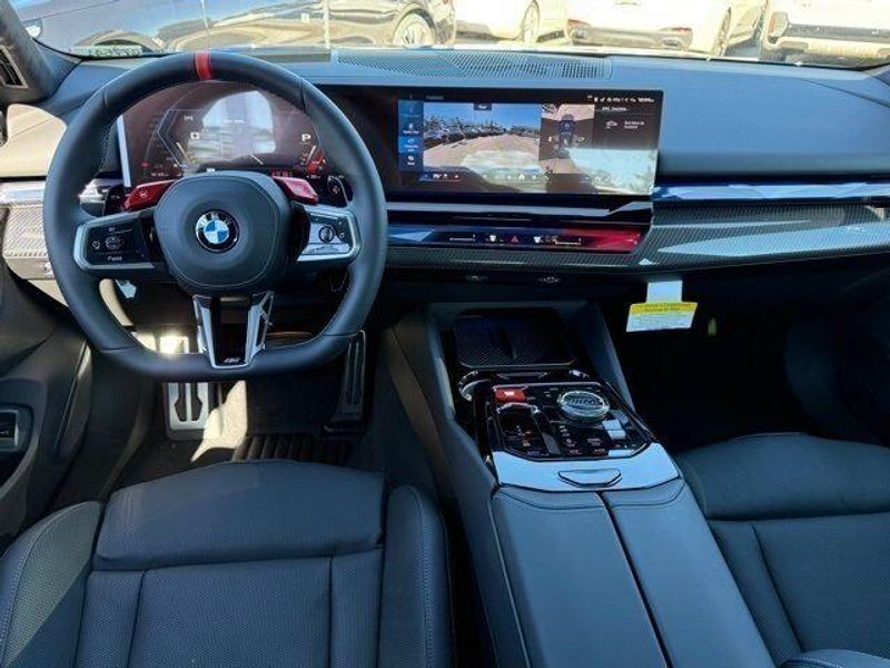 New 2026 BMW M5 BaseImage 26