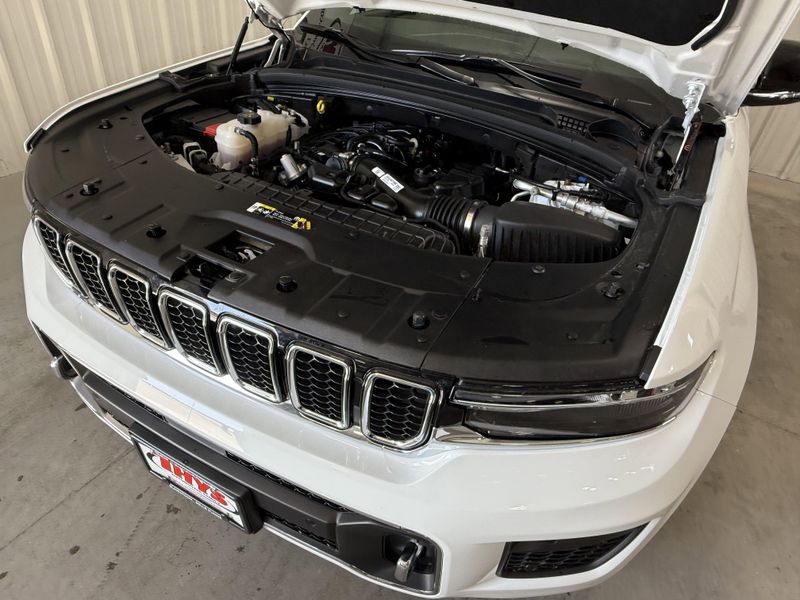 Used 2023 Jeep Grand Cherokee OverlandImage 20