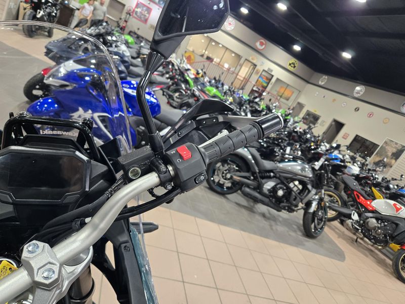 NEW 2026 KAWASAKI KLE 500 ABS SE Image 17