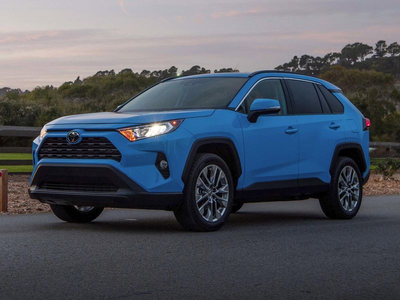 Used 2019 Toyota RAV4 XLEImage 1