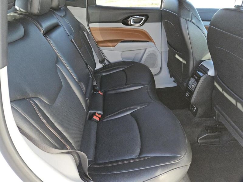 2023 Jeep Compass LimitedImage 33