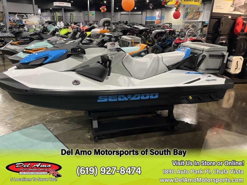 2023 Sea-Doo 33PA  in a WHITE / GULF STREAM BLUE exterior color. Del Amo Motorsports of South Bay (619) 547-1937 delamomotorsports.com 