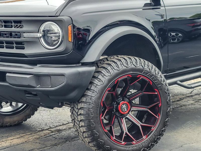 2021 Ford Bronco Base photo 3