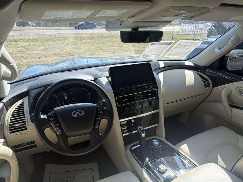 Used 2023 INFINITI QX80 LuxeImage 15
