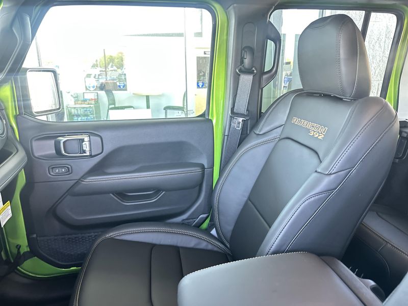 New 2025 Jeep Wrangler 4-door Rubicon 392Image 28