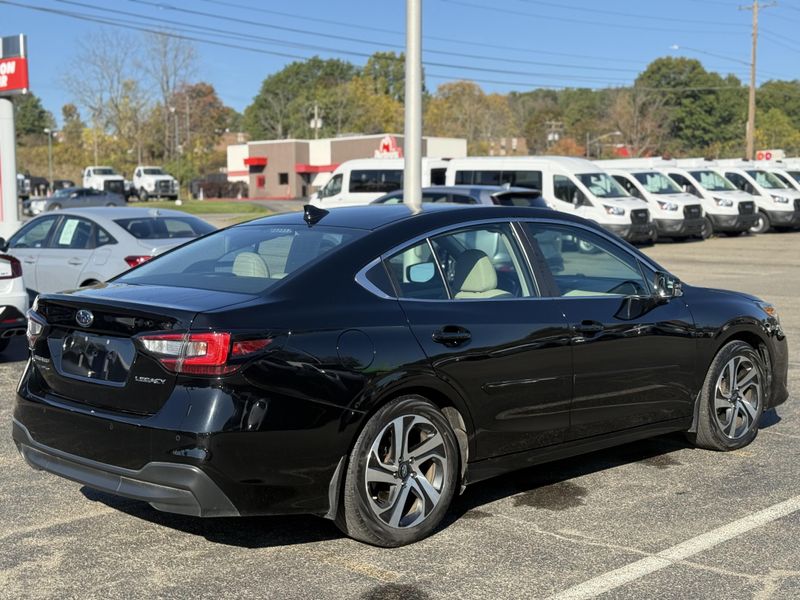 2022 Subaru Legacy Limited photo 2