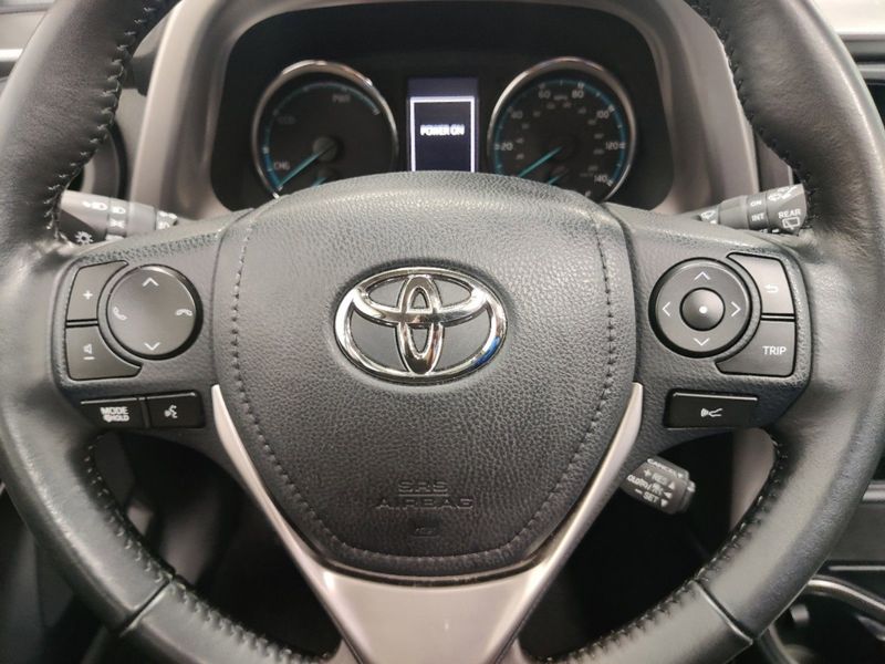 2018 Toyota RAV4 Hybrid XLE w/Navigation AWDImage 27