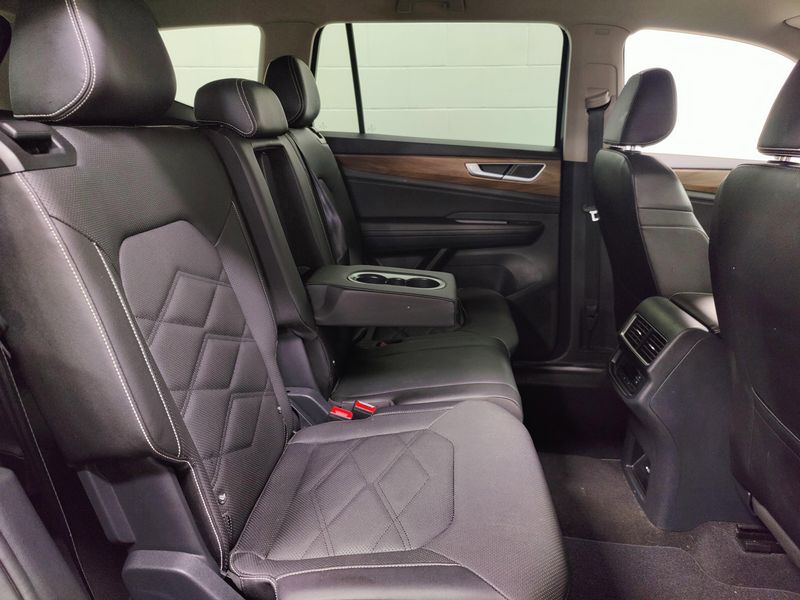Used 2025 Volkswagen Atlas SE 4-Motion AWDImage 14