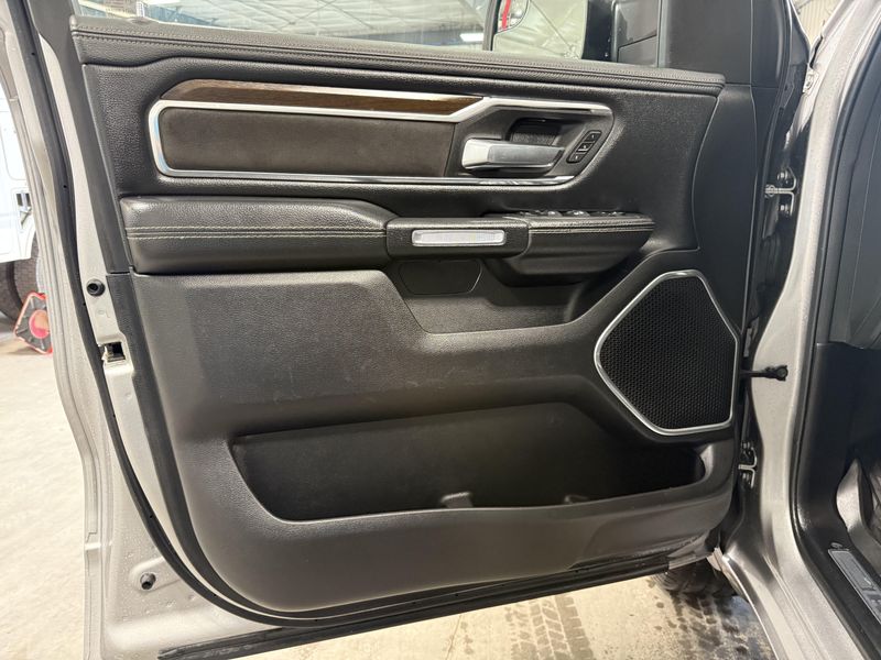 Used 2021 RAM 1500 LaramieImage 16