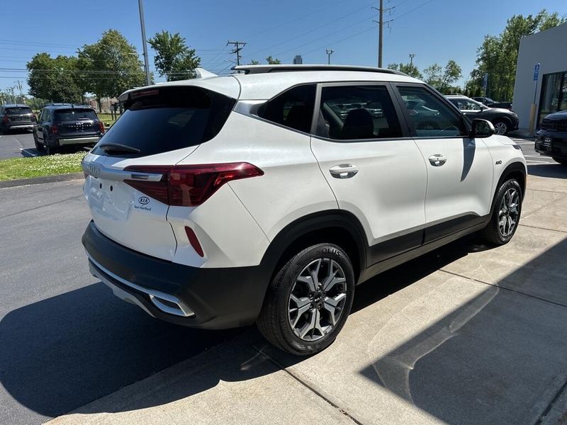 2022 Kia Seltos EXImage 5