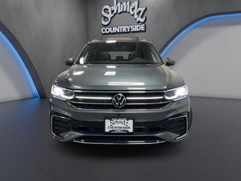 Used 2024 Volkswagen Tiguan AWD SEL R-Line w/Sunroof/NavImage 6