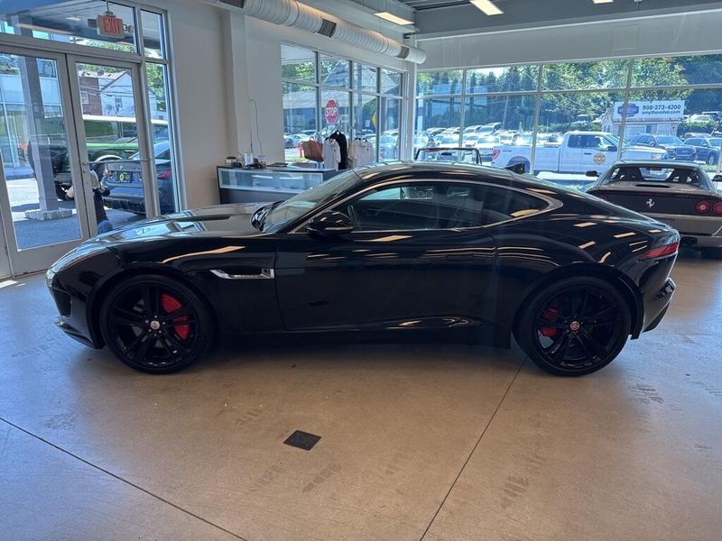 2016 Jaguar F-TYPE 