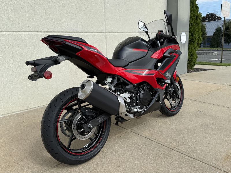 2025 Kawasaki NINJA 500 SE ABSImage 3