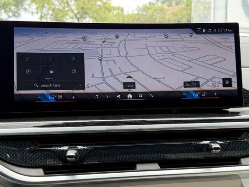 Used 2026 BMW X7 xDrive40iImage 29