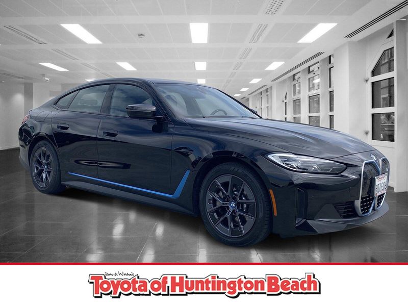 2023 BMW i4 eDrive40Image 1