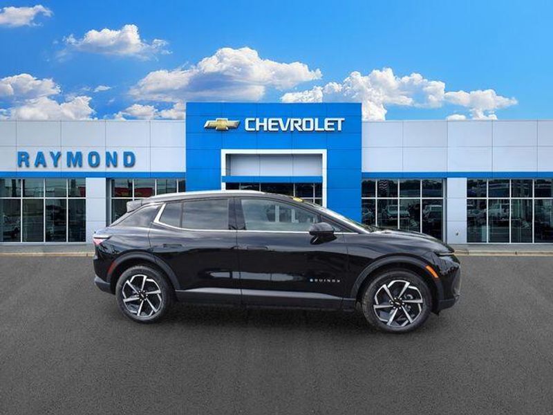 New 2026 Chevrolet Equinox EV LTImage 2
