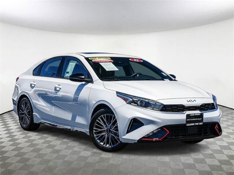 Used 2022 Kia Forte GT-LineImage 2