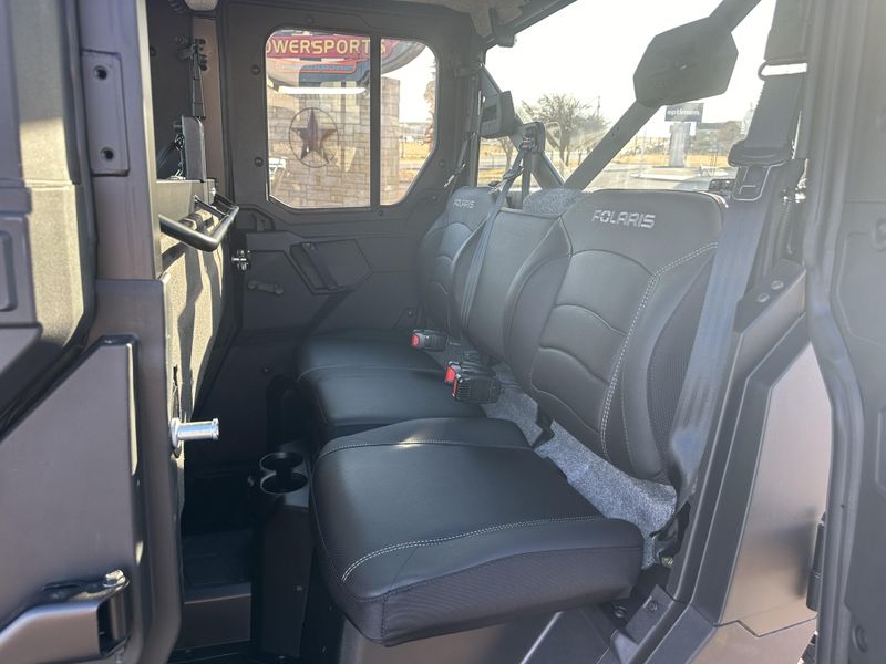 2025 Polaris RANGER CREW XP 1000 NORTHSTAR TEXAS EDITION BLACK CRYSTALImage 9