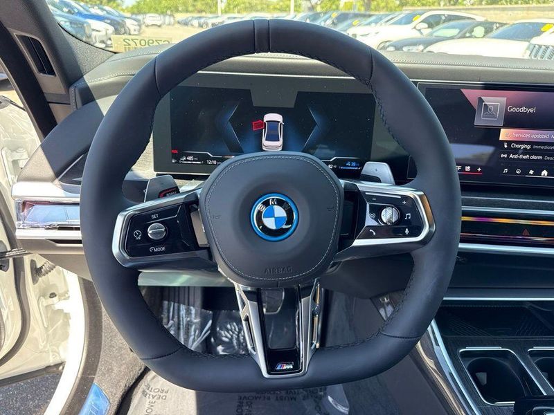 New 2026 BMW 7 Series 750e xDriveImage 20