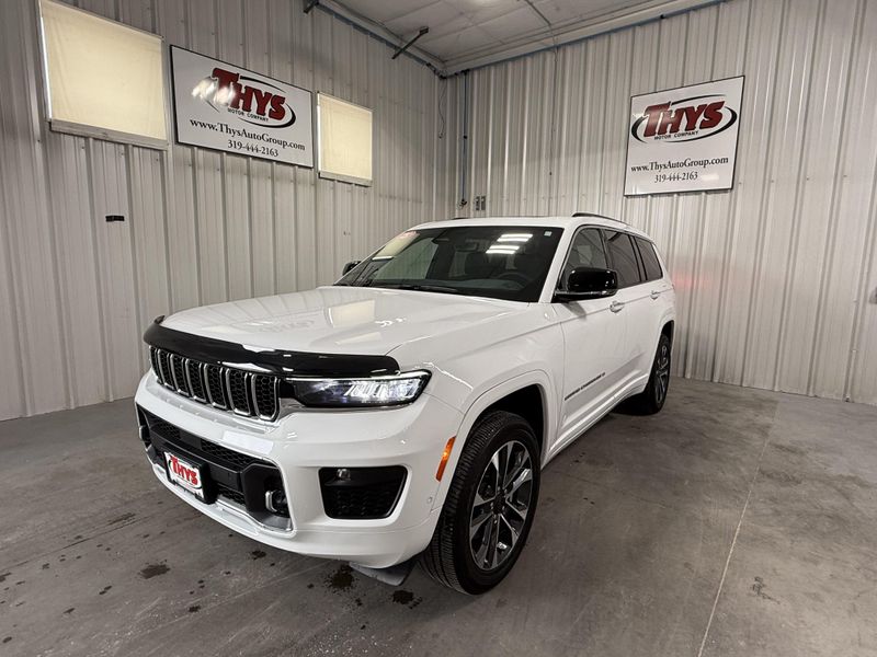 Used 2023 Jeep Grand Cherokee L OverlandImage 15