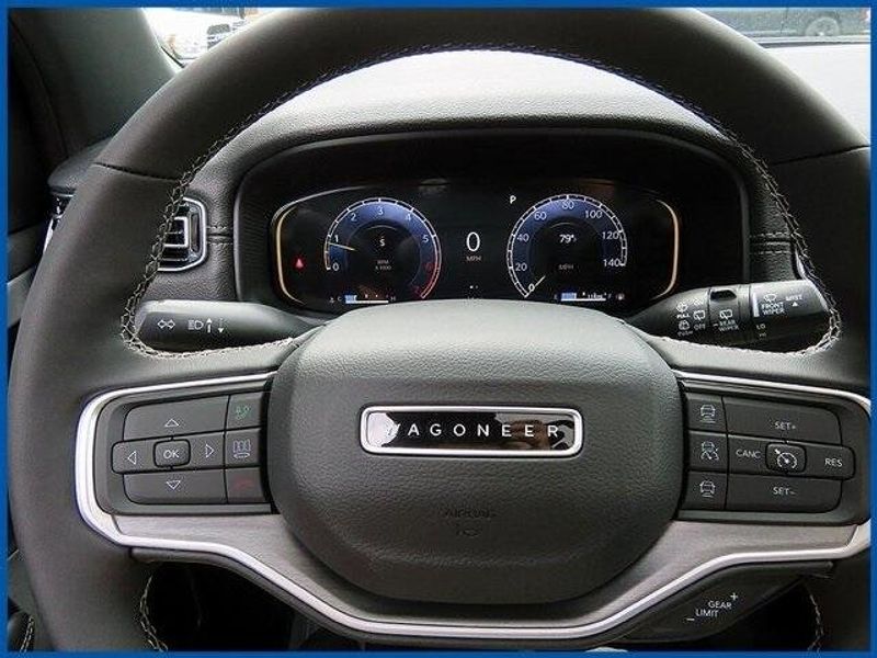 2025 Jeep Wagoneer Carbide 4x4Image 17