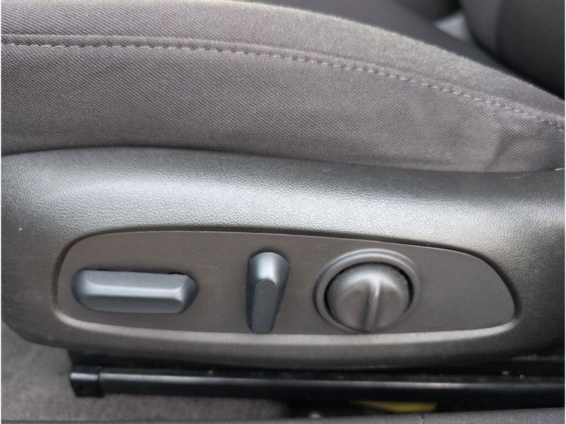 Used 2024 Chevrolet Malibu LTImage 11