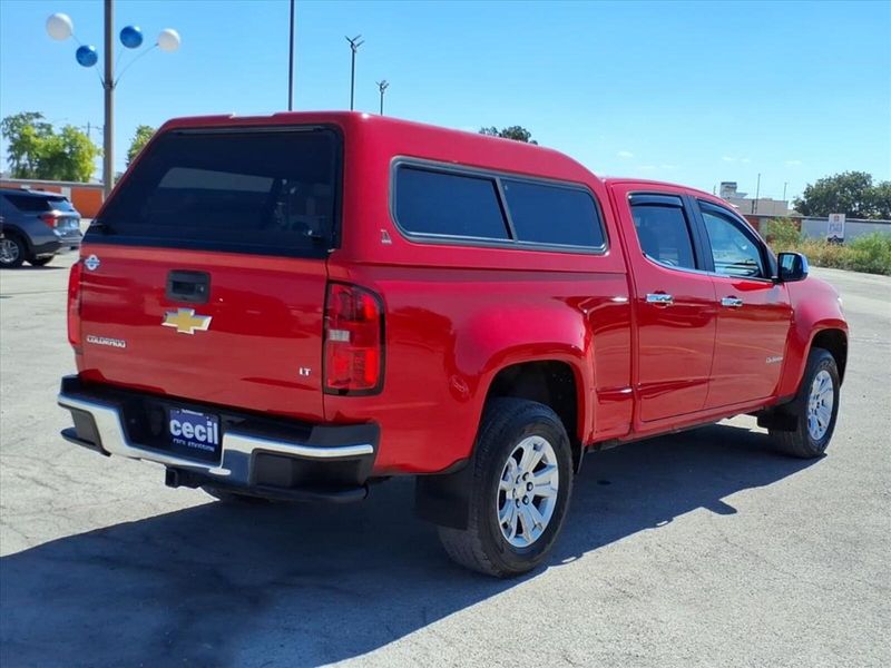 2015 Chevrolet Colorado LT photo 17