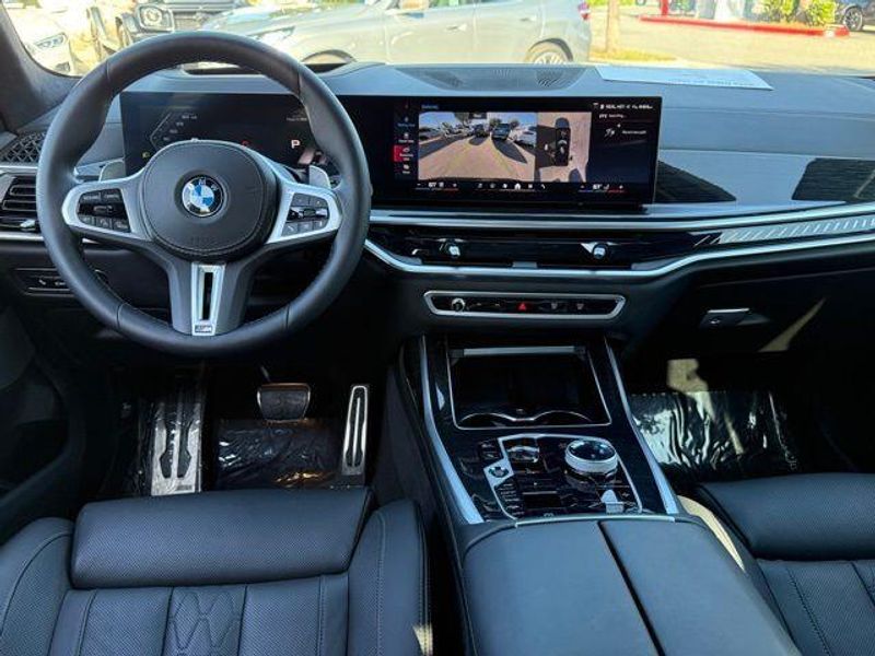 Used 2026 BMW X7 M60iImage 31