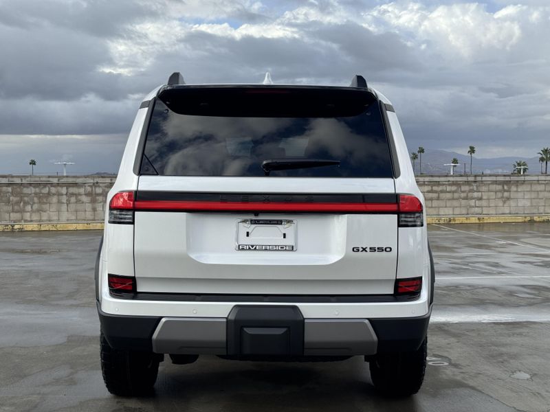 New 2026 Lexus GX 550 OvertrailImage 8