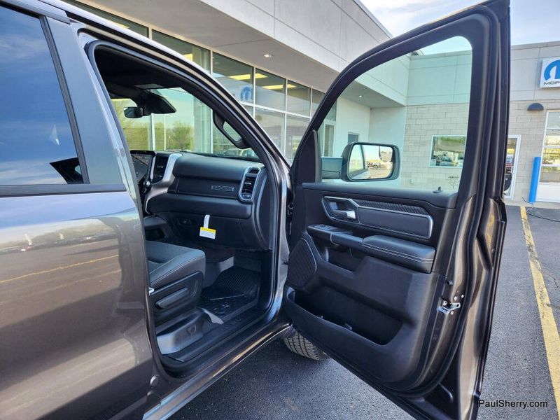 New 2026 RAM 1500 Big Horn Crew Cab 4x4 5'7' Box