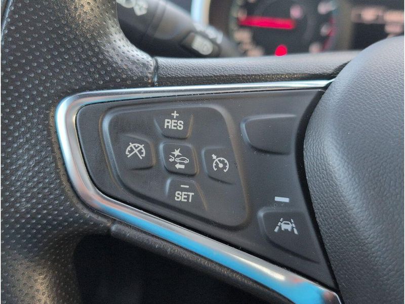 Used 2024 Chevrolet Malibu LTImage 24