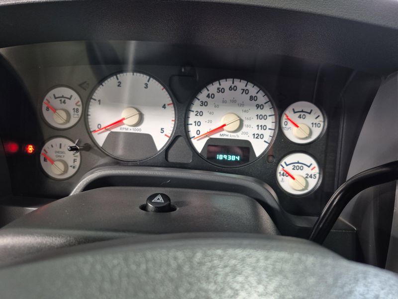 Used 2006 Dodge Ram 2500 LaramieImage 25