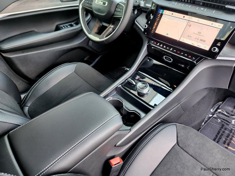 New 2026 Jeep Grand Cherokee L Laredo Altitude 4x4