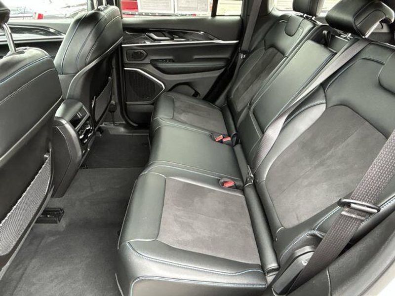 Used 2022 Jeep Grand Cherokee 4xe Trailhawk 4xeImage 16