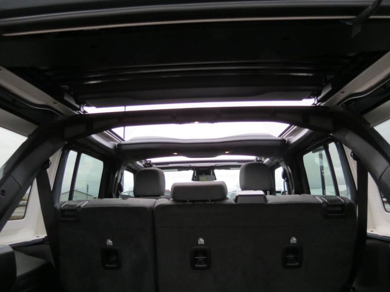 Used 2025 Jeep Wrangler 4xE Sahara 4x4 4dr SUVImage 21