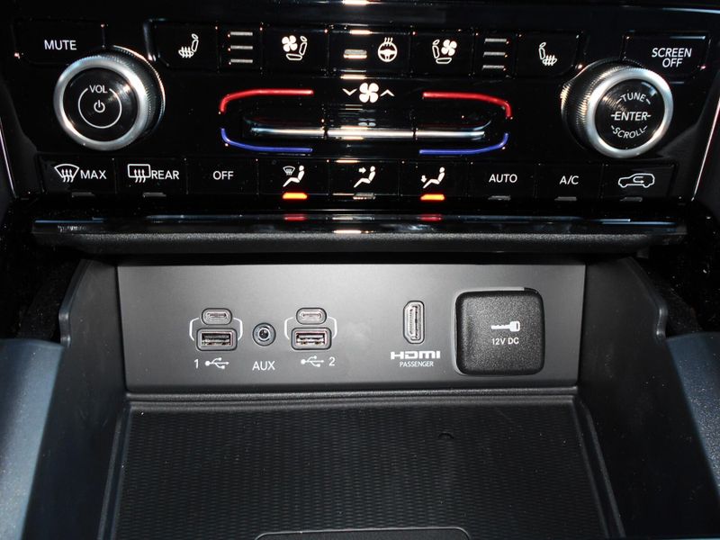 2025 Jeep Grand Cherokee Summit Reserve 4x4Image 19