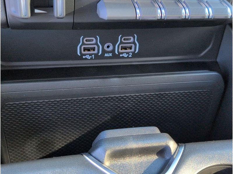 New 2026 RAM 1500 Big Horn Crew Cab 4x4 5