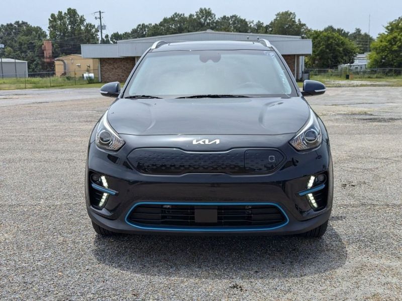 2022 Kia Niro EV EX Premium in a Gravity Blue exterior color and Charcoalinterior. Johnson Dodge 601-693-6343 pixelmotiondemo.com 