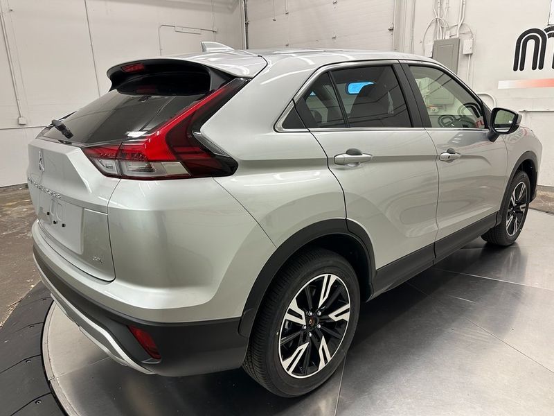 2024 Mitsubishi Eclipse Cross SEImage 10