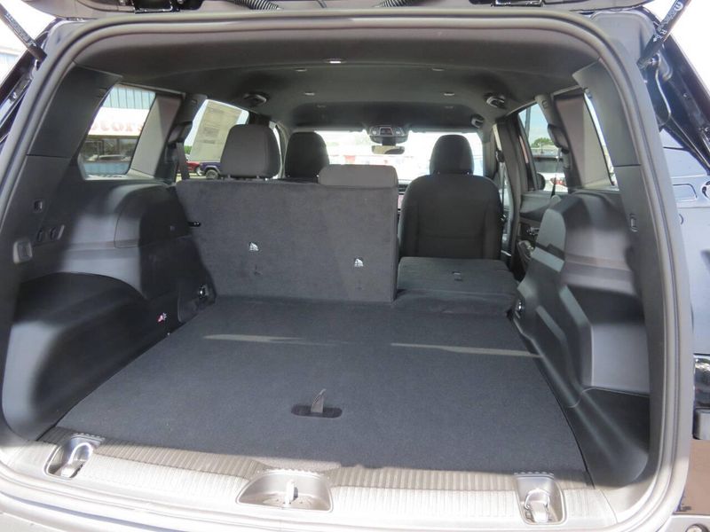 New 2026 Jeep Cherokee Laredo 4x4Image 21