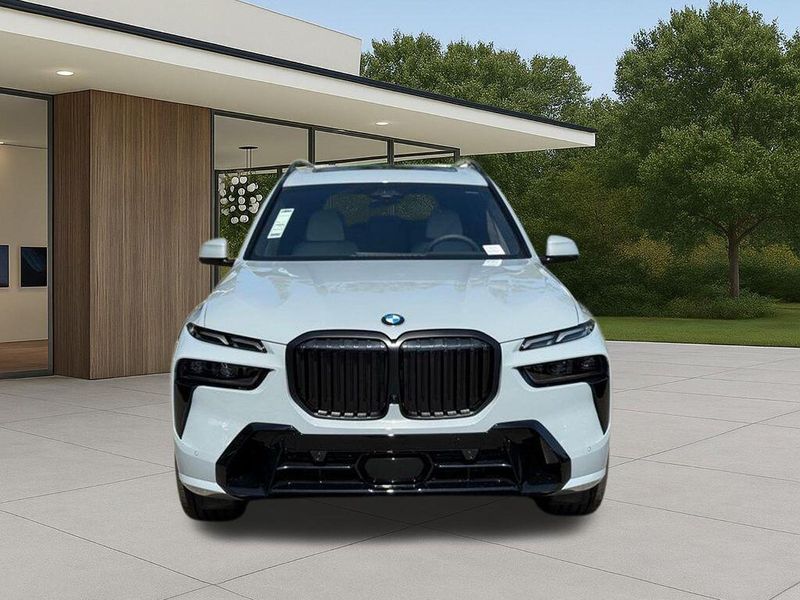 New 2026 BMW X7 xDrive40iImage 4