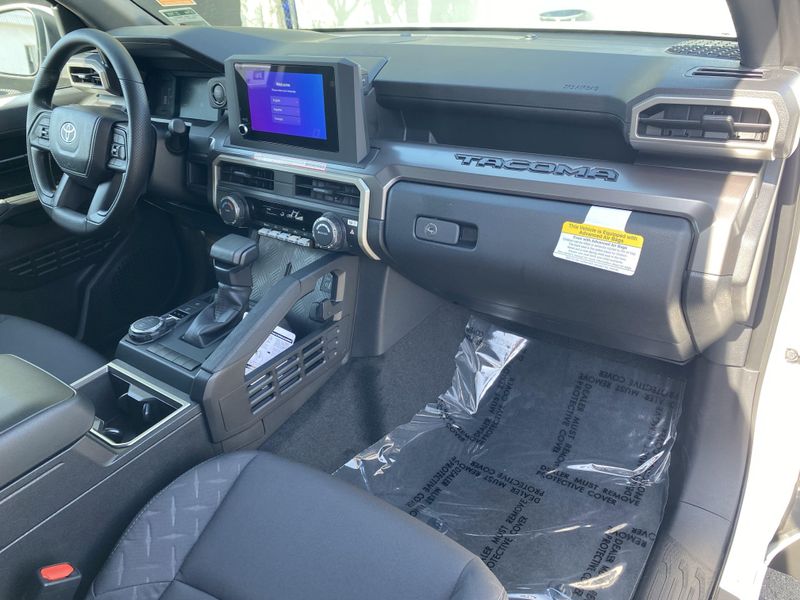 New 2025 Toyota Tacoma SR5Image 9