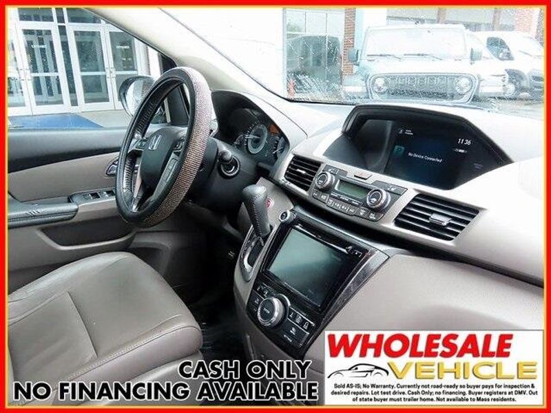 2016 Honda Odyssey Touring EliteImage 8