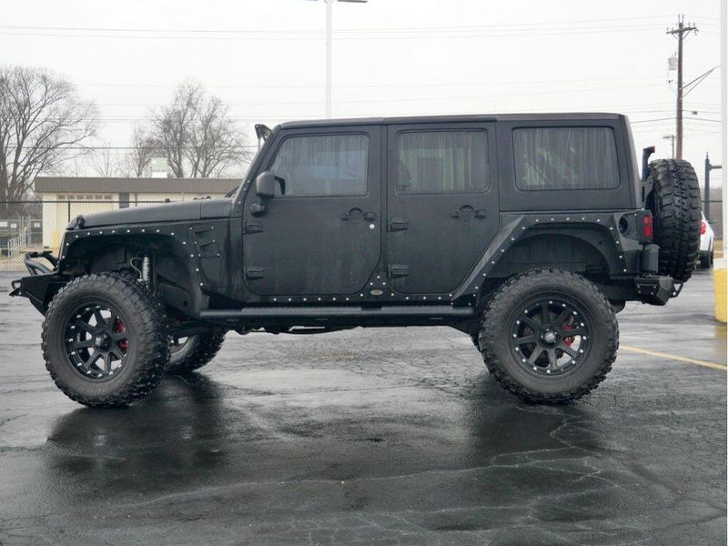 2016 Jeep Wrangler Unlimited Sahara UnlimitedImage 9